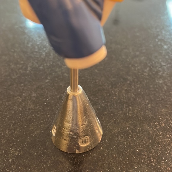 The Latest Thing "High Impact" Fashion MANNEQUIN SCULPTURE Figurine - Picture 6 of 8